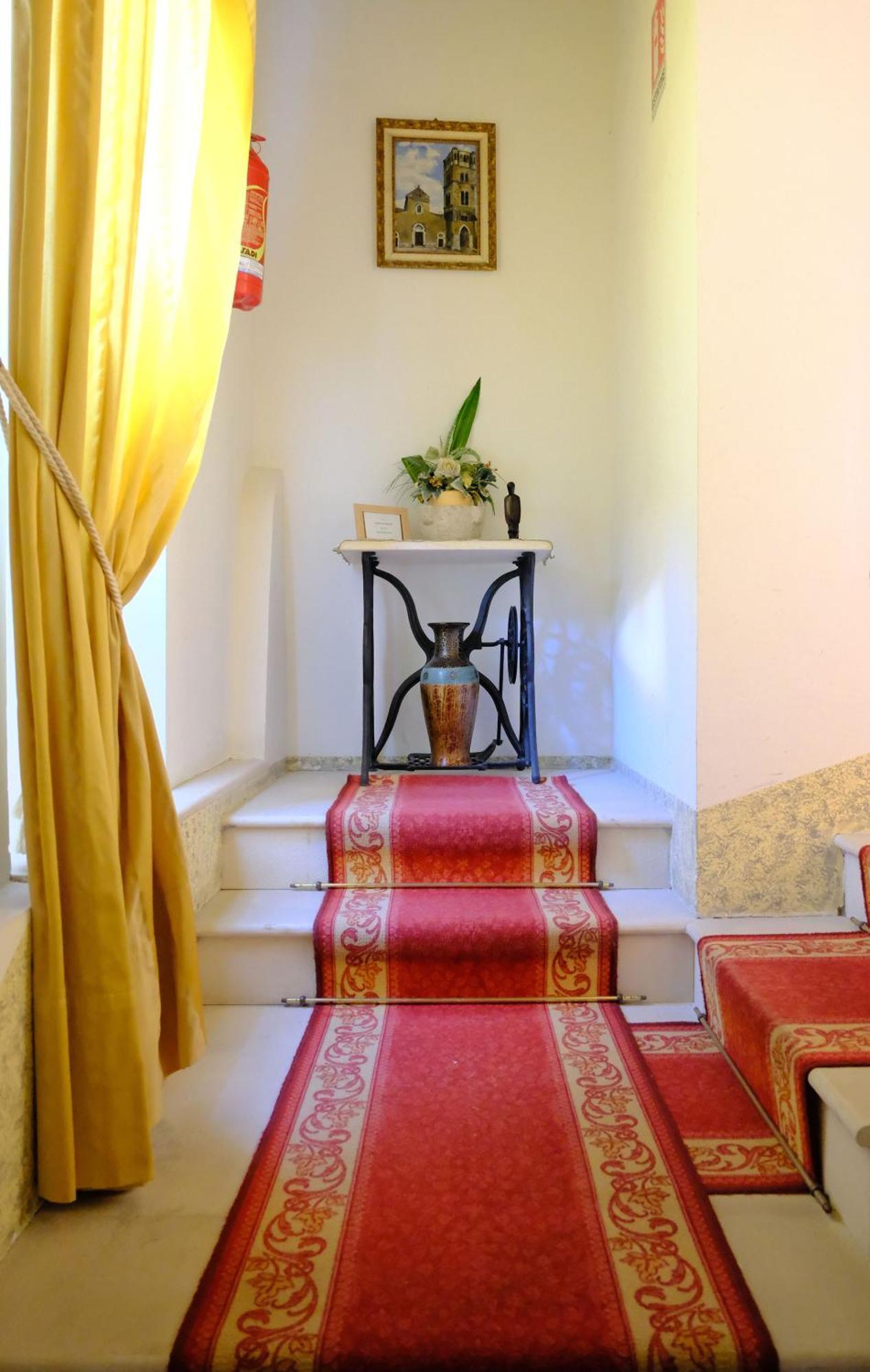 Conte Spencer Bed & Breakfast Caserta Vecchia Eksteriør bilde