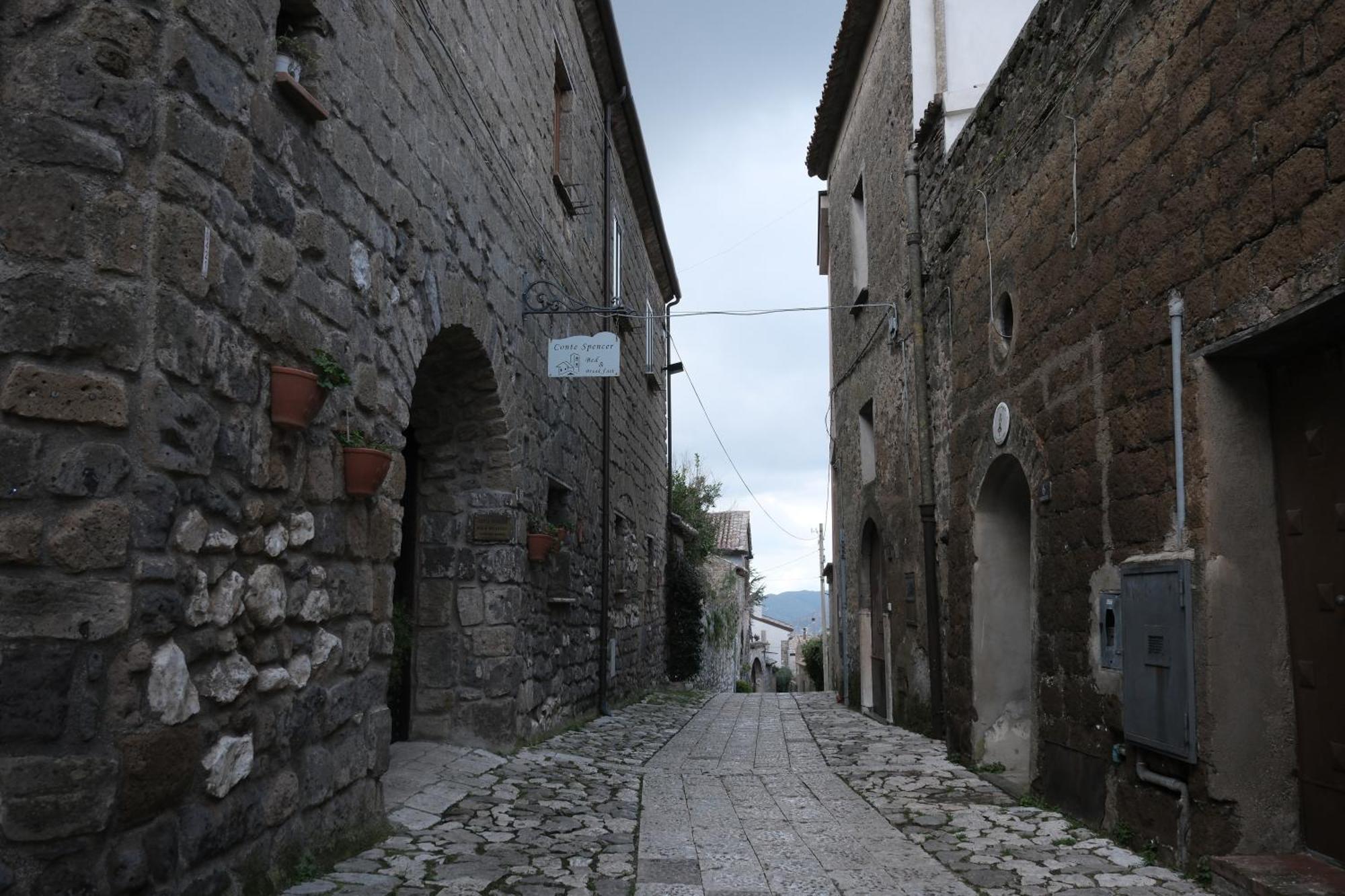 Conte Spencer Bed & Breakfast Caserta Vecchia Eksteriør bilde
