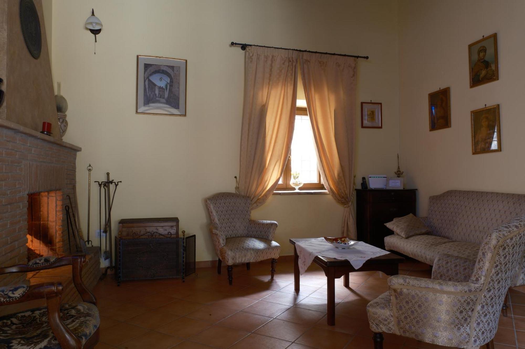 Conte Spencer Bed & Breakfast Caserta Vecchia Eksteriør bilde