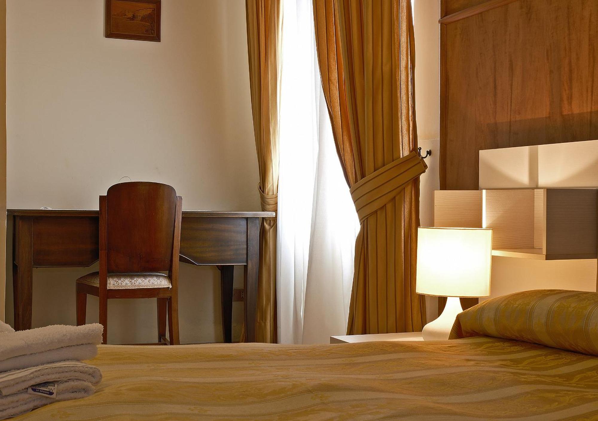 Conte Spencer Bed & Breakfast Caserta Vecchia Eksteriør bilde