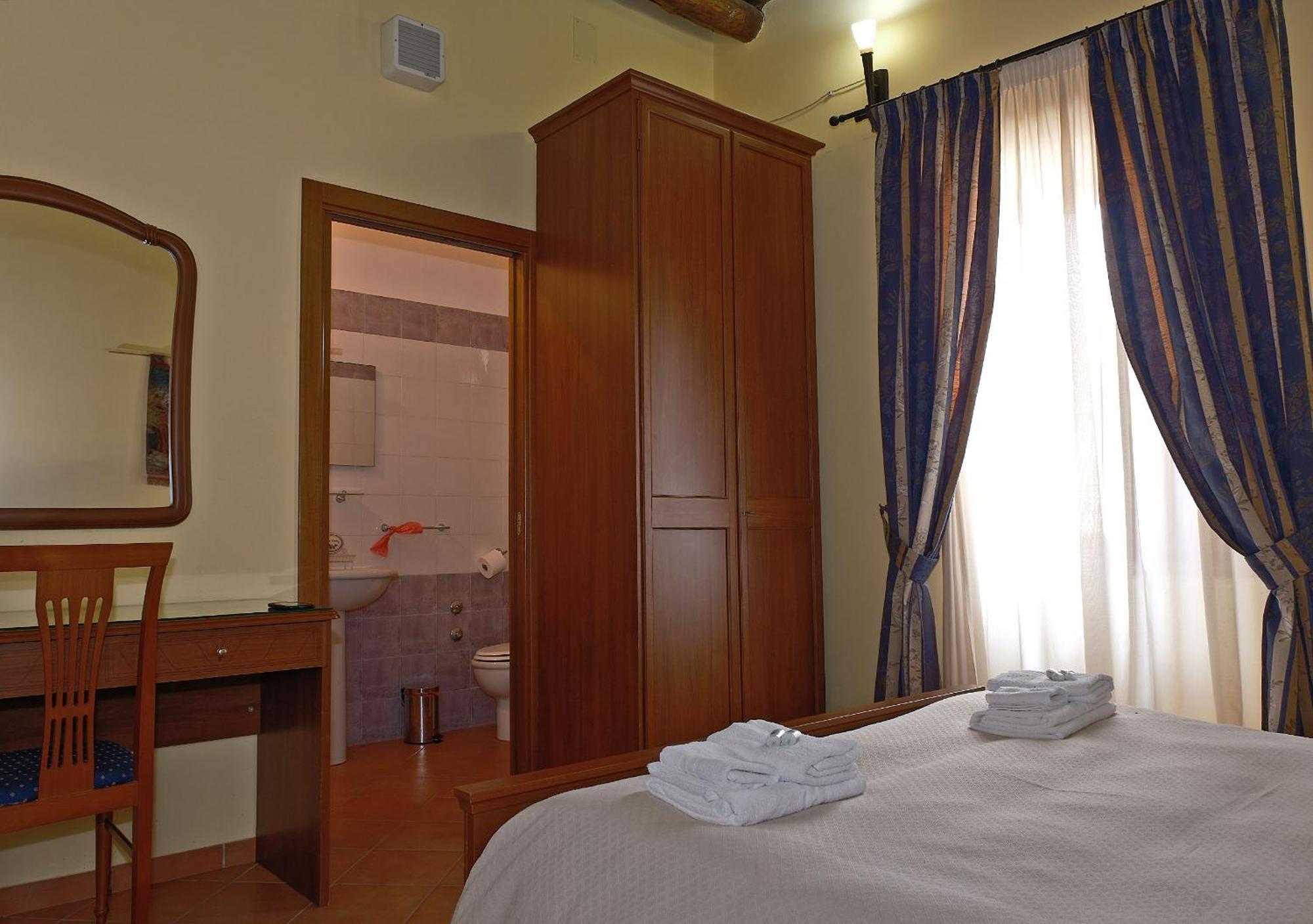 Conte Spencer Bed & Breakfast Caserta Vecchia Eksteriør bilde