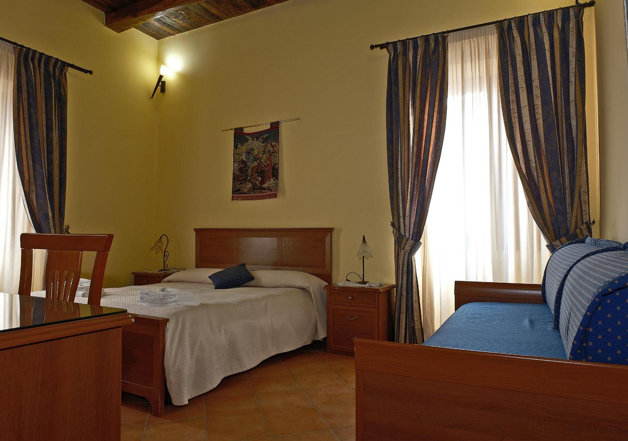 Conte Spencer Bed & Breakfast Caserta Vecchia Eksteriør bilde